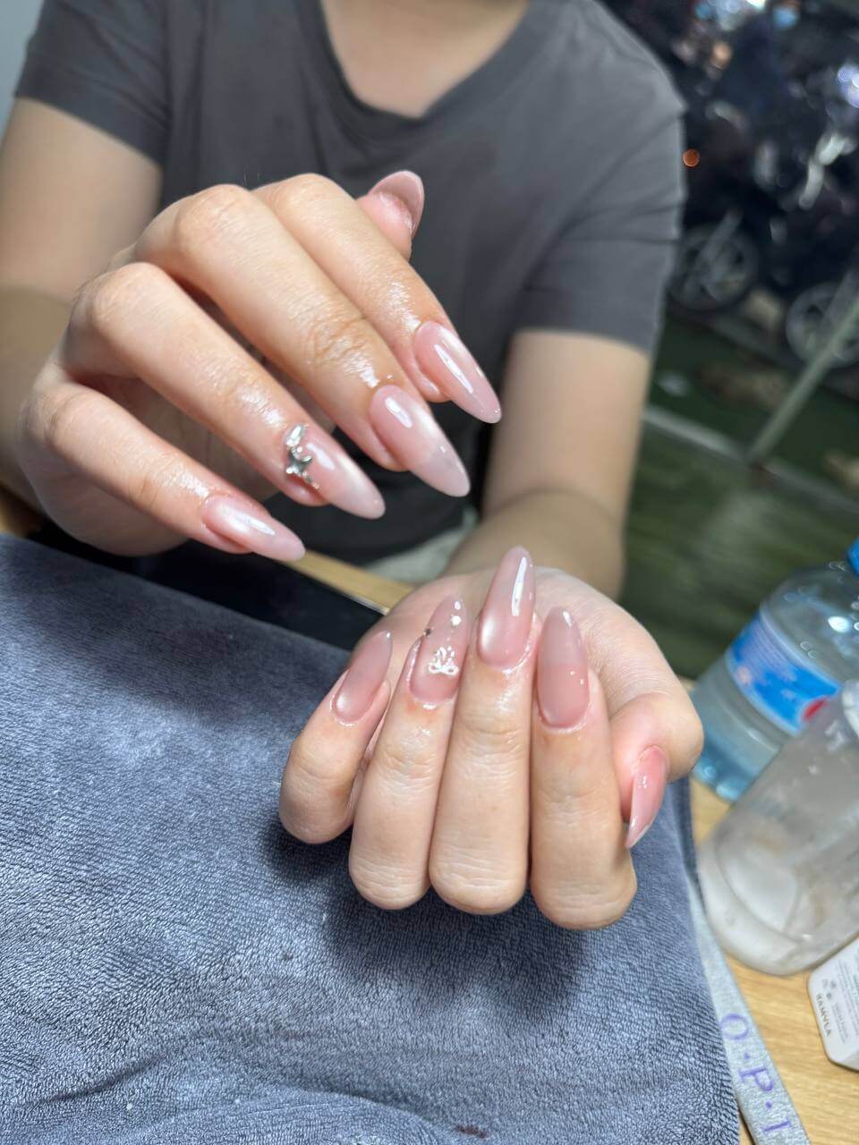 Mẫu Nail Nude Hồng Dáng Almond