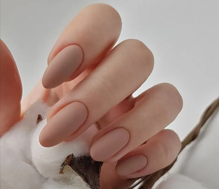 Mẫu nail nhám đơn sắc, sang trọng và thời thượng tại NguyenBeauty